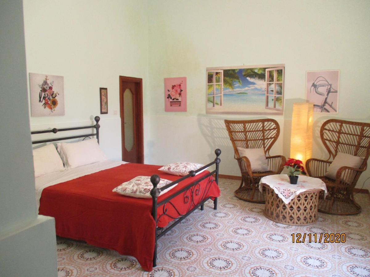 Resort Giardino Degli Aranci - Casa Lisca Баронисси Экстерьер фото