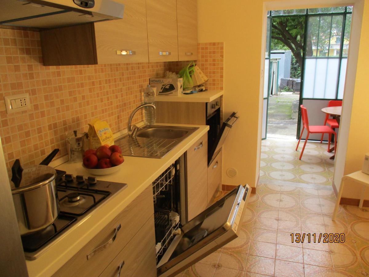 Resort Giardino Degli Aranci - Casa Lisca Баронисси Экстерьер фото